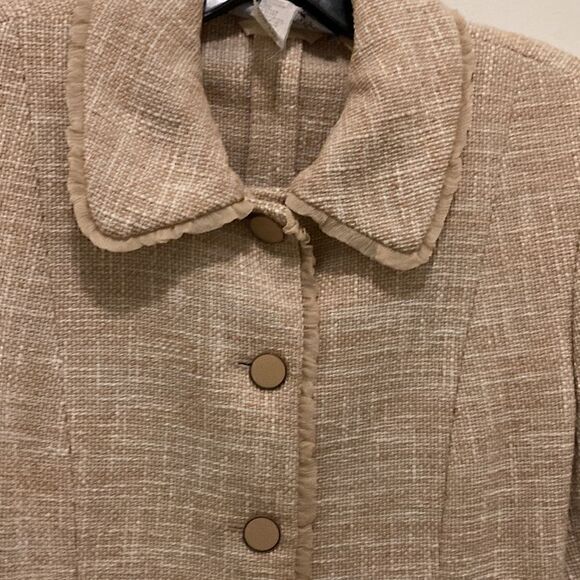 Les Copains Blue Ladies Tan Tweed Chanel Style Jacket. Made in Italy. - Picture 3 of 9